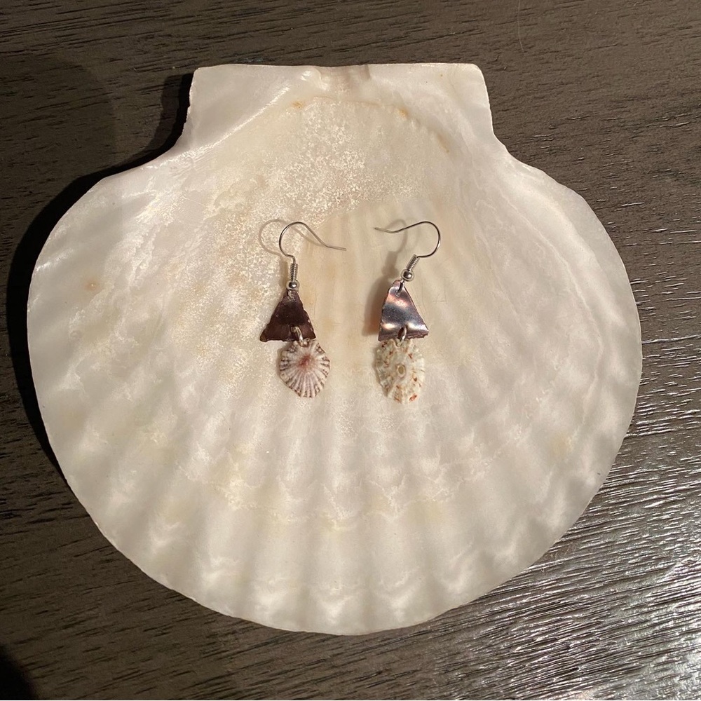 Handmade Sea Shell Earrings 🐚